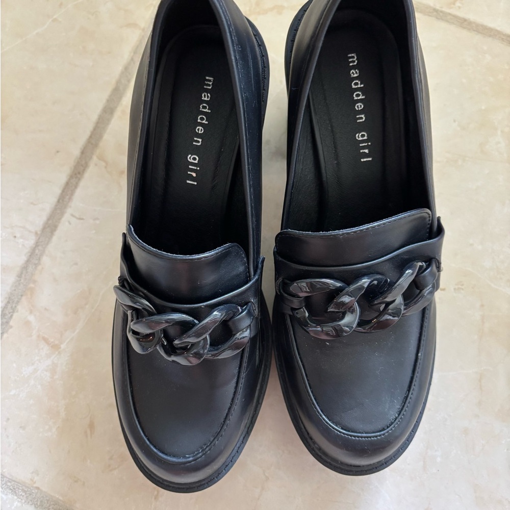 Madden Girl Black Loafers with Chunky Chain